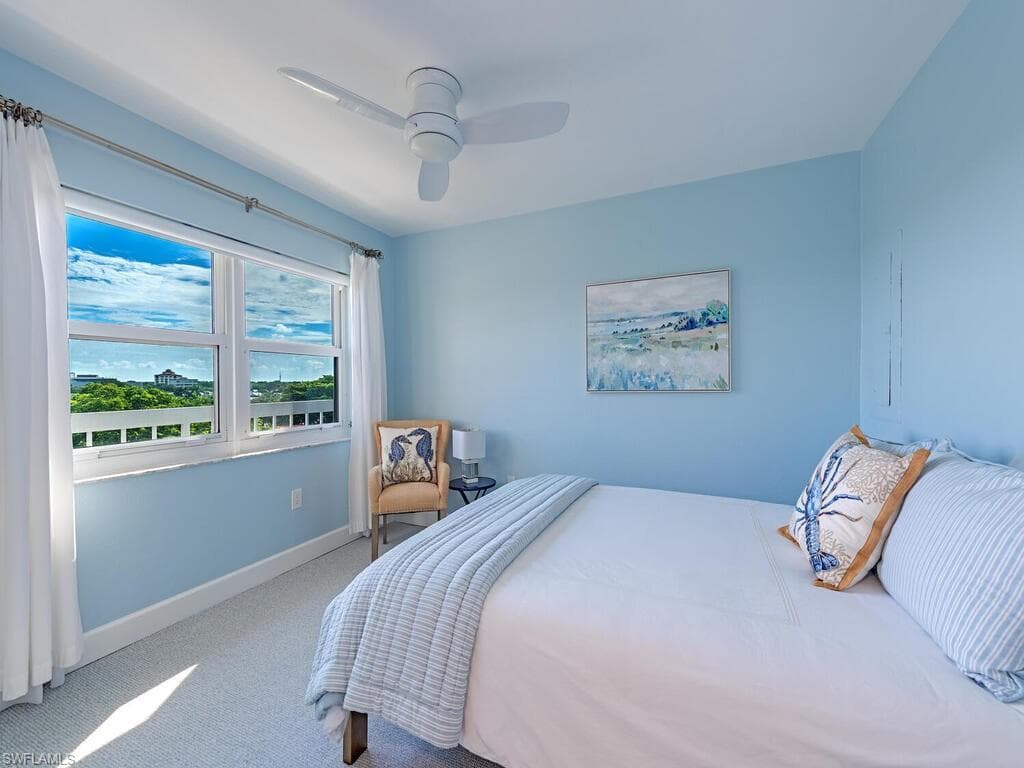 5501 Heron Point Dr 504, Naples, FL 34108-11