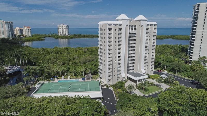 5501 Heron Point Dr 504, Naples, FL 34108-14
