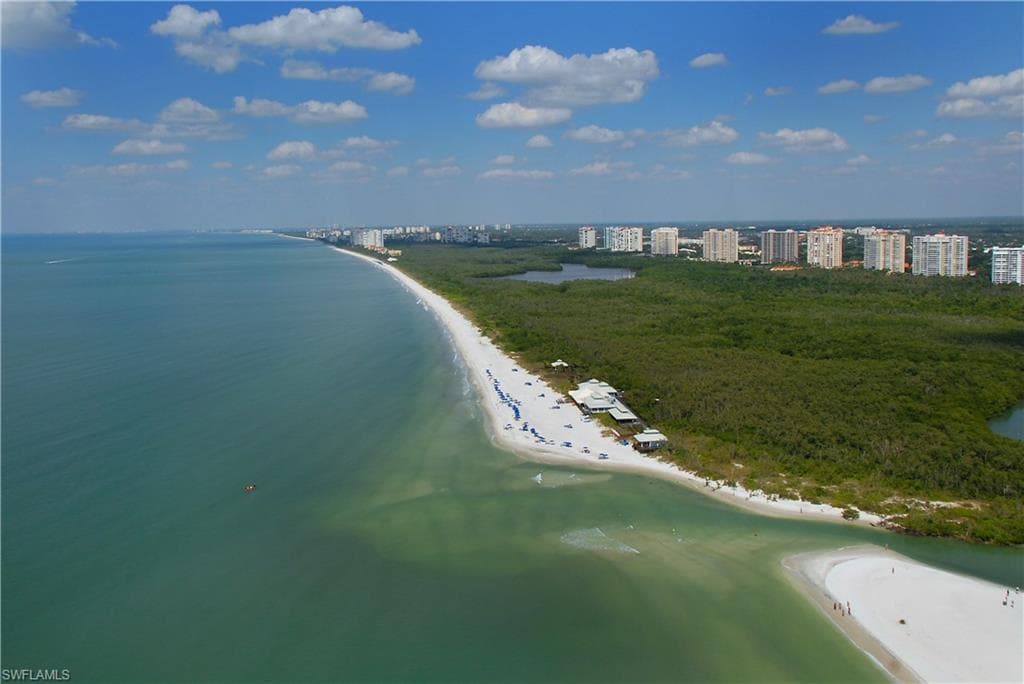 5501 Heron Point Dr 504, Naples, FL 34108-25