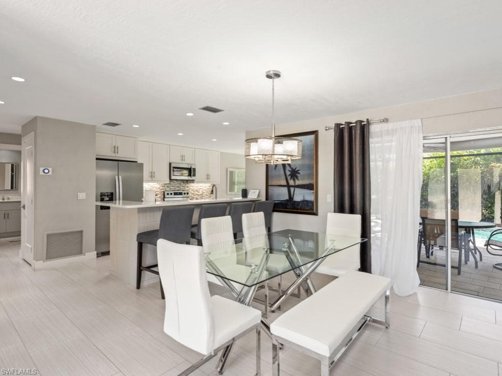 291 Flamingo Cir, Marco Island, FL 34145-9
