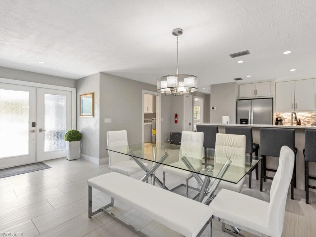 291 Flamingo Cir, Marco Island, FL 34145-11