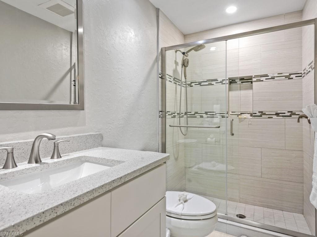 291 Flamingo Cir, Marco Island, FL 34145-16