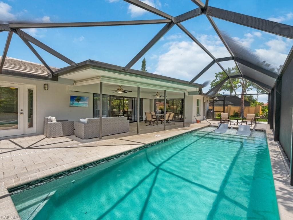 291 Flamingo Cir, Marco Island, FL 34145-20