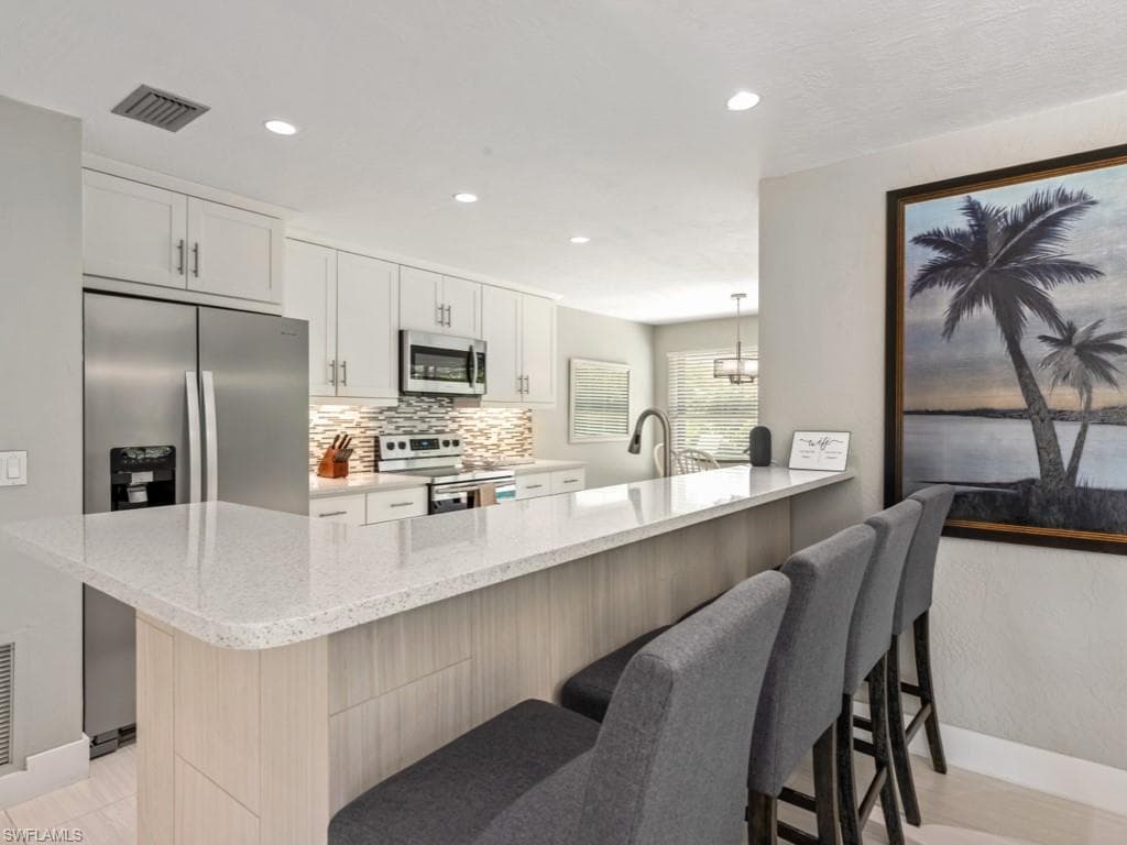 291 Flamingo Cir, Marco Island, FL 34145-5