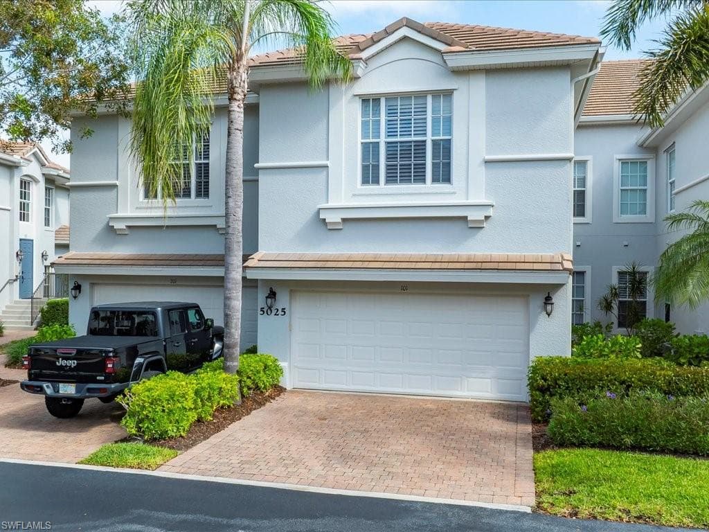 5025 Blauvelt Way 101, Naples, FL 34105-21