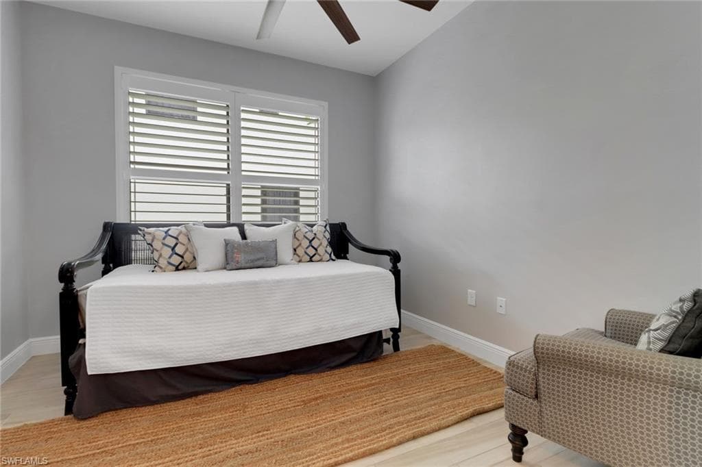 8858 Madrid Cir, Naples, FL 34104-13