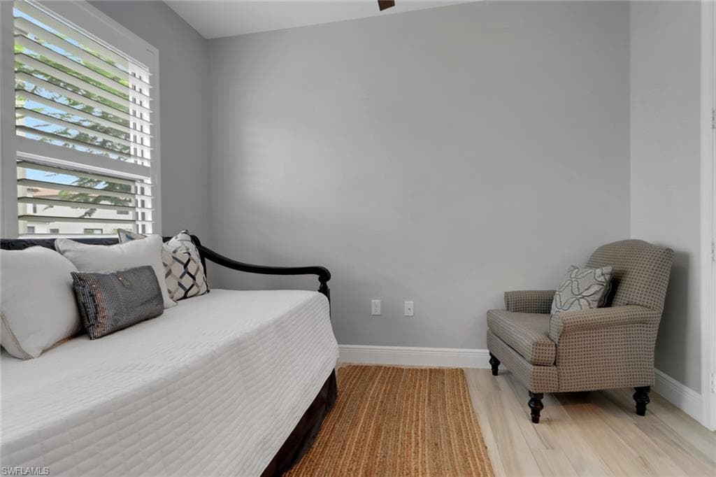 8858 Madrid Cir, Naples, FL 34104-14