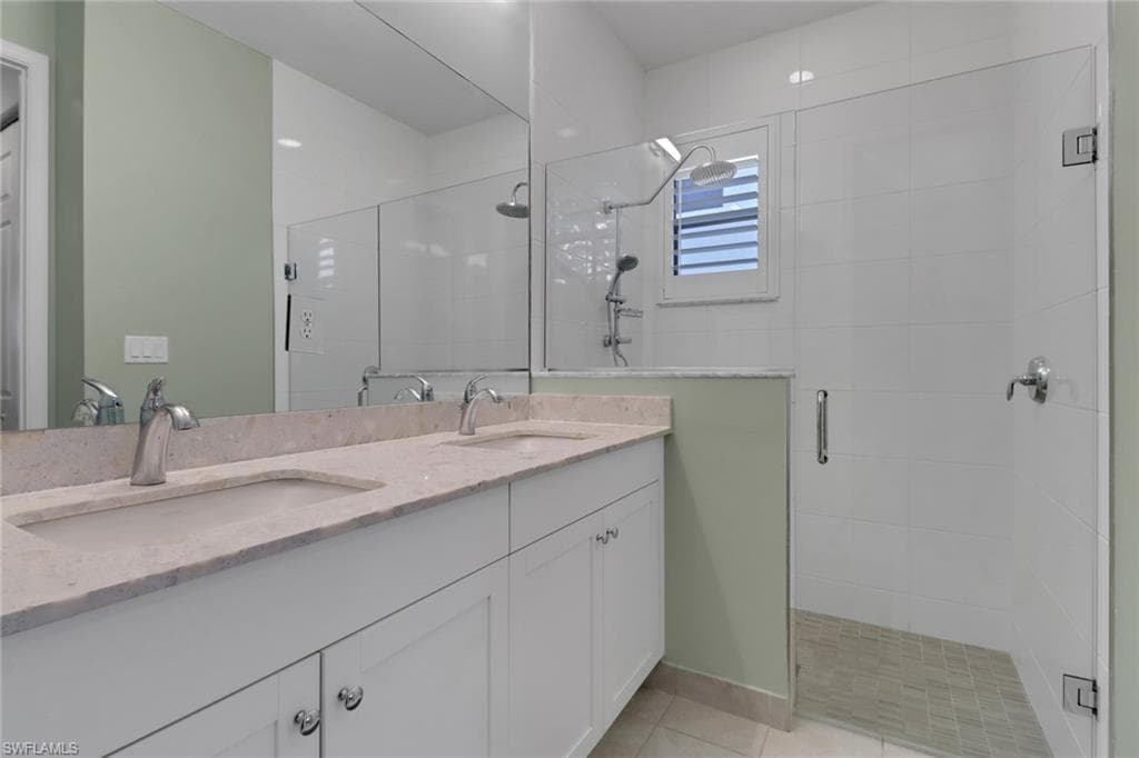 8858 Madrid Cir, Naples, FL 34104-20