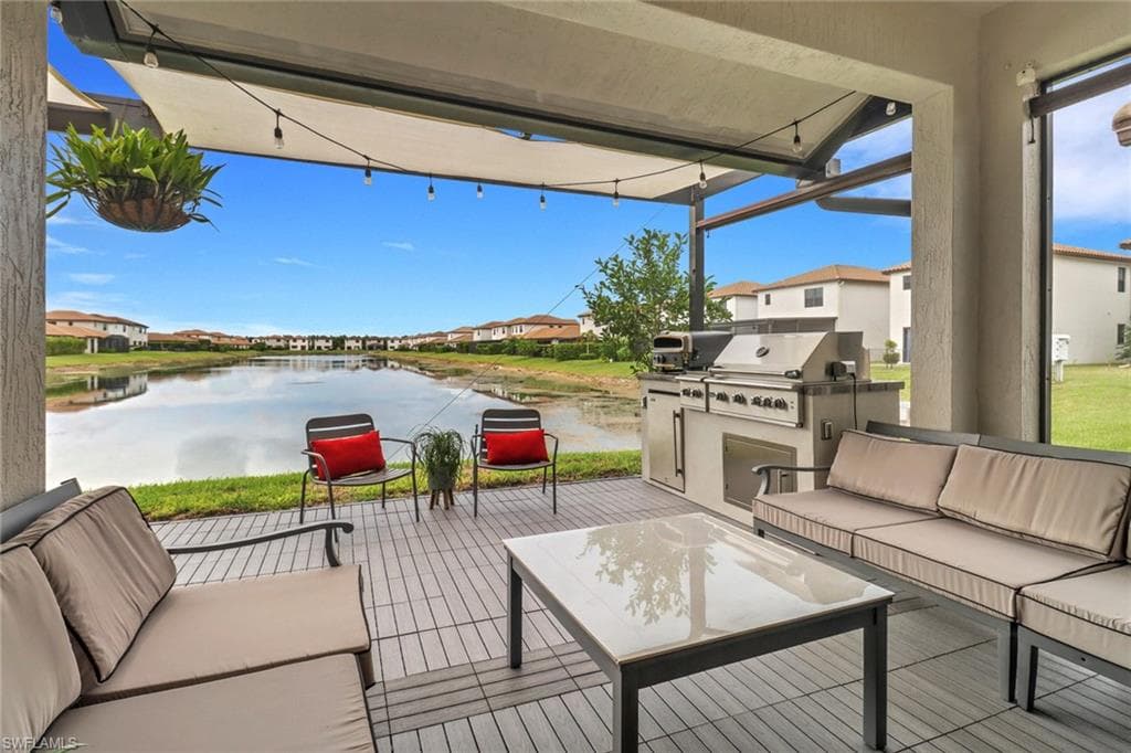 8858 Madrid Cir, Naples, FL 34104-22