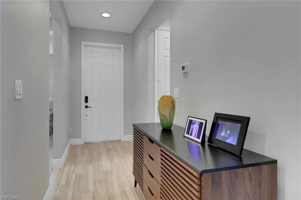 8858 Madrid Cir, Naples, FL 34104-4