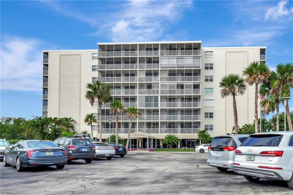 5 Bluebill Ave 701, Naples, FL 34108-5