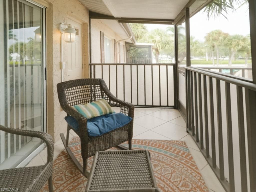 3400 Frosty Way 4704, Naples, FL 34112-21