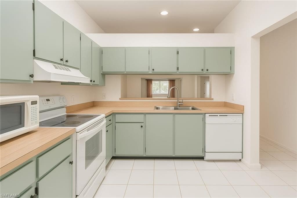 3400 Frosty Way 4704, Naples, FL 34112-7