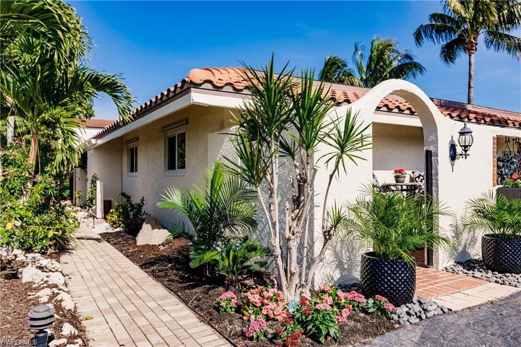 1455 Curlew Ave 1, Naples, FL 34102-1