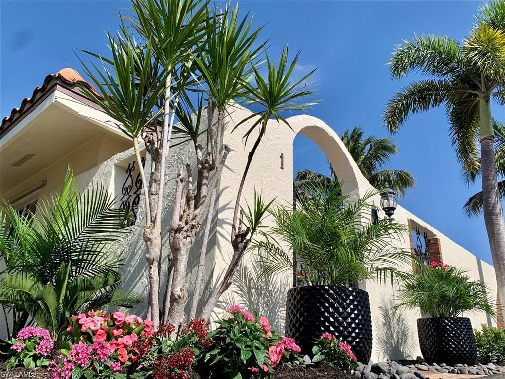 1455 Curlew Ave 1, Naples, FL 34102-3