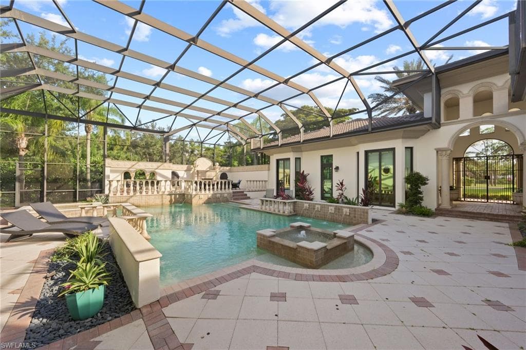 6489 Highcroft Dr, Naples, FL 34119-28