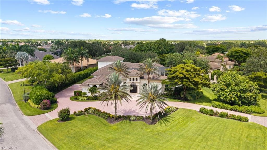 6489 Highcroft Dr, Naples, FL 34119-46