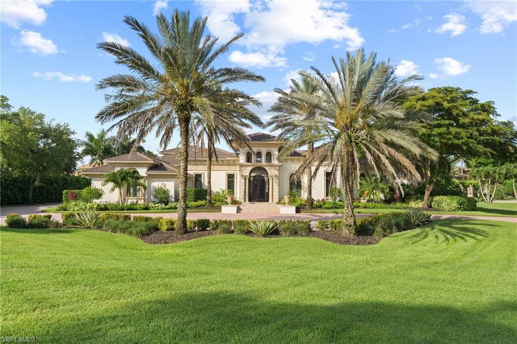 6489 Highcroft Dr, Naples, FL 34119-3