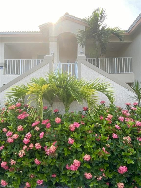 6645 Huntington Lakes Cir 204, Naples, FL 34119-1