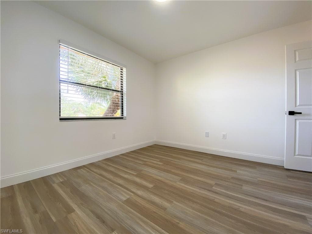 6645 Huntington Lakes Cir 204, Naples, FL 34119-21