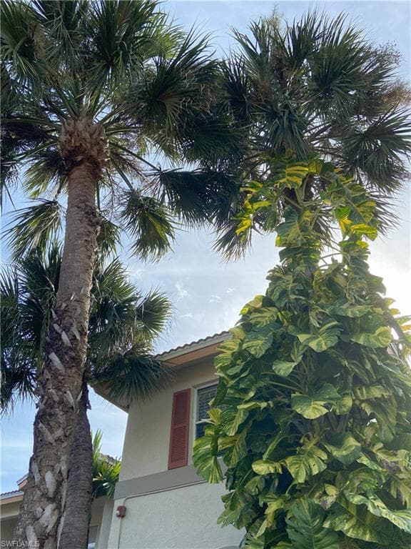 6645 Huntington Lakes Cir 204, Naples, FL 34119-23