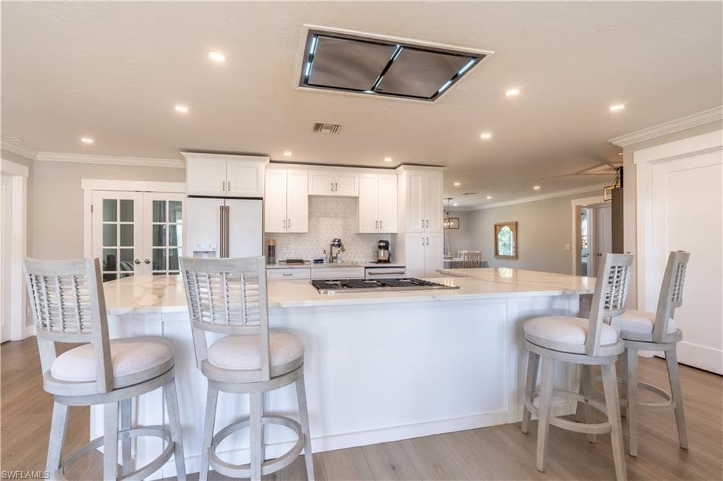 2237 Kings Lake Blvd, Naples, FL 34112-12