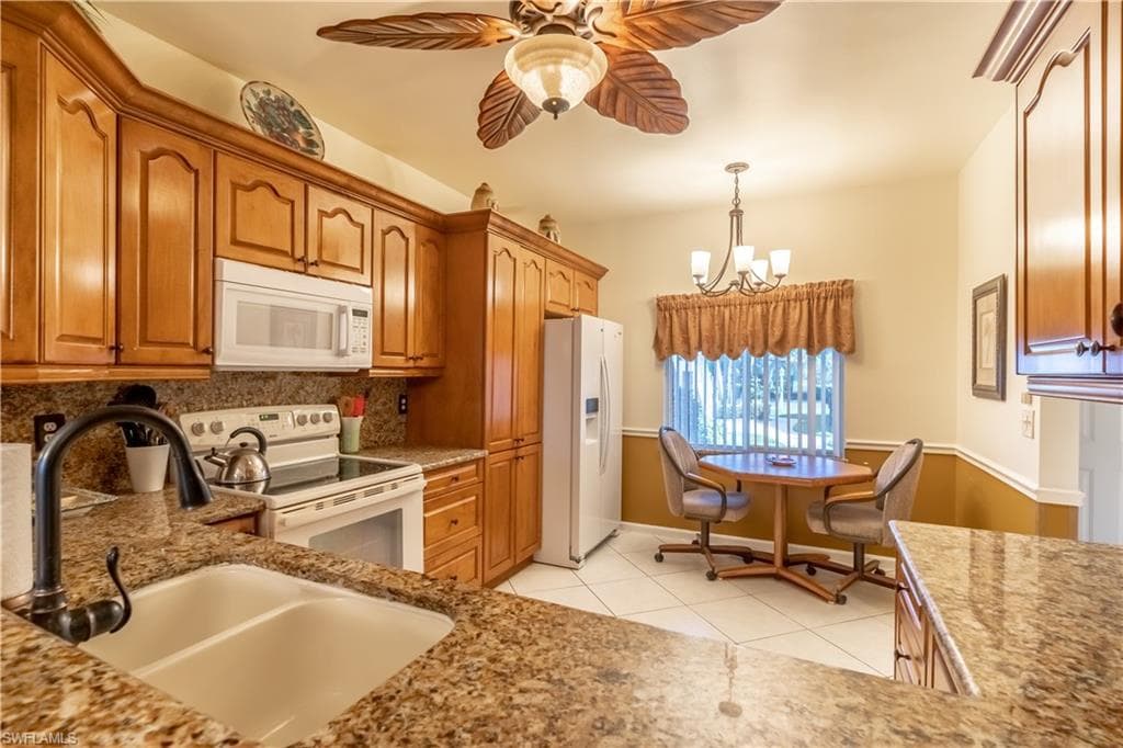 725 Saratoga Cir A103, Naples, FL 34104-10