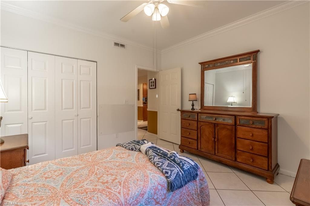 725 Saratoga Cir A103, Naples, FL 34104-20