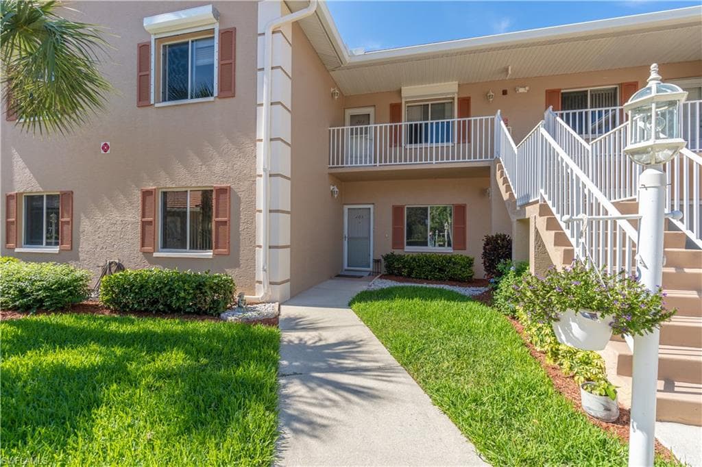 725 Saratoga Cir A103, Naples, FL 34104-26