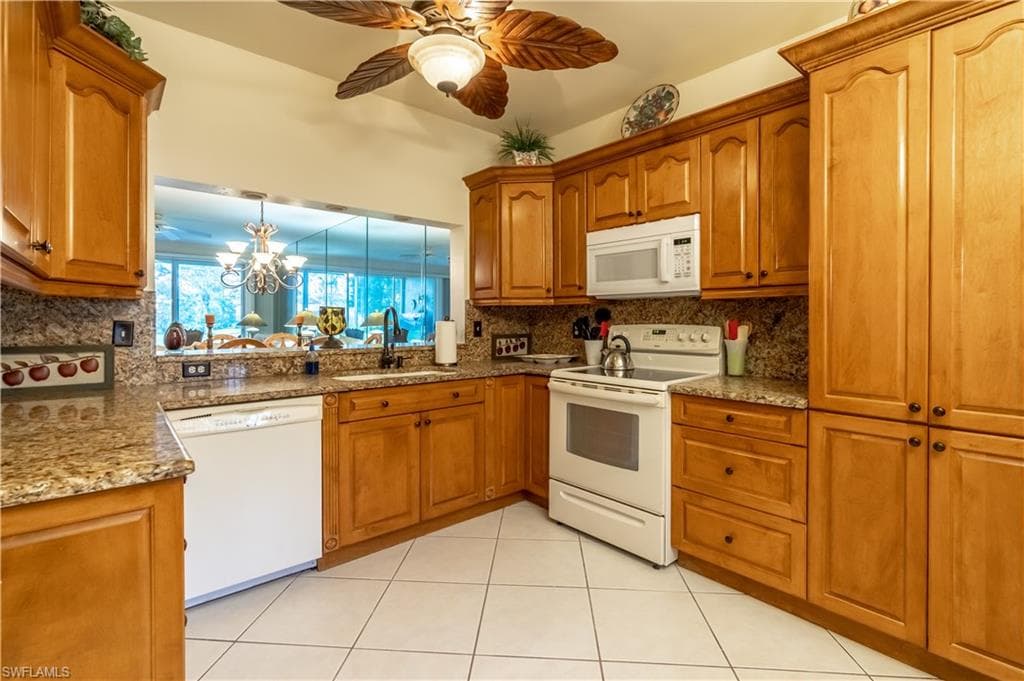 725 Saratoga Cir A103, Naples, FL 34104-3