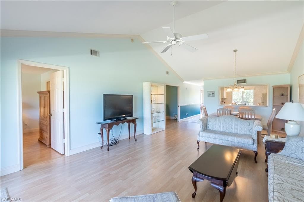 725 Saratoga Cir A204, Naples, FL 34104-7