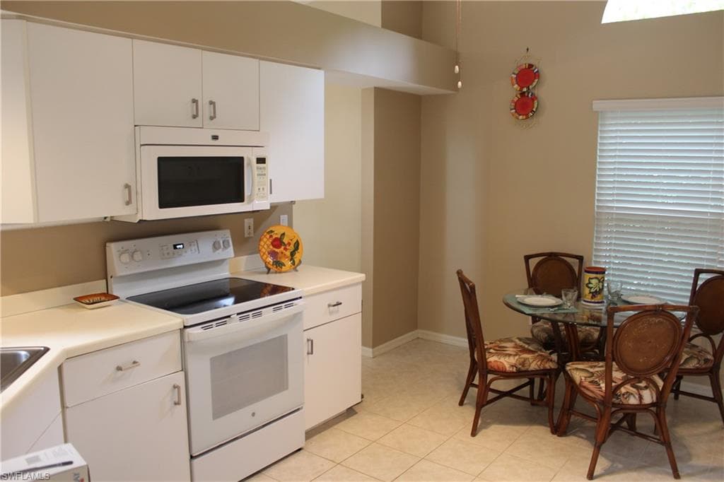 10987 Fieldfair Dr, Naples, FL 34119-14