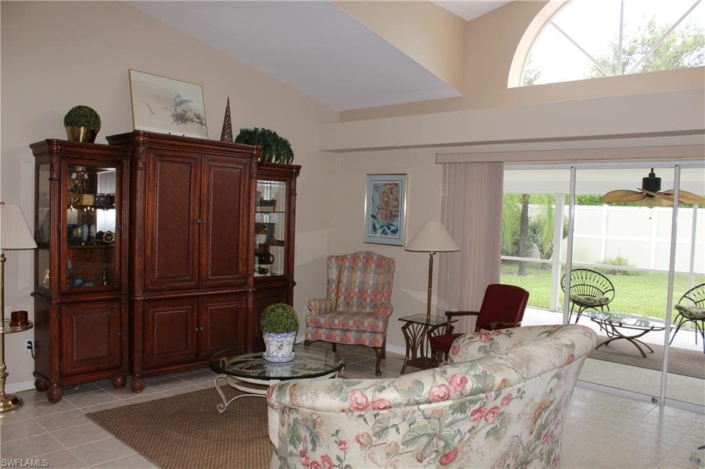 10987 Fieldfair Dr, Naples, FL 34119-4