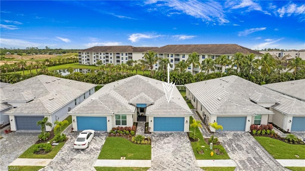 8857 Oceana Way, Naples, FL 34114-3