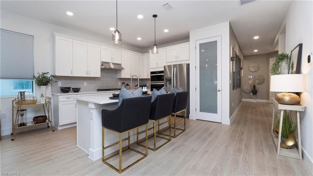 8857 Oceana Way, Naples, FL 34114-8