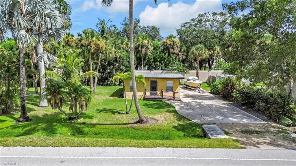 1931 Danford St, Naples, FL 34112-1