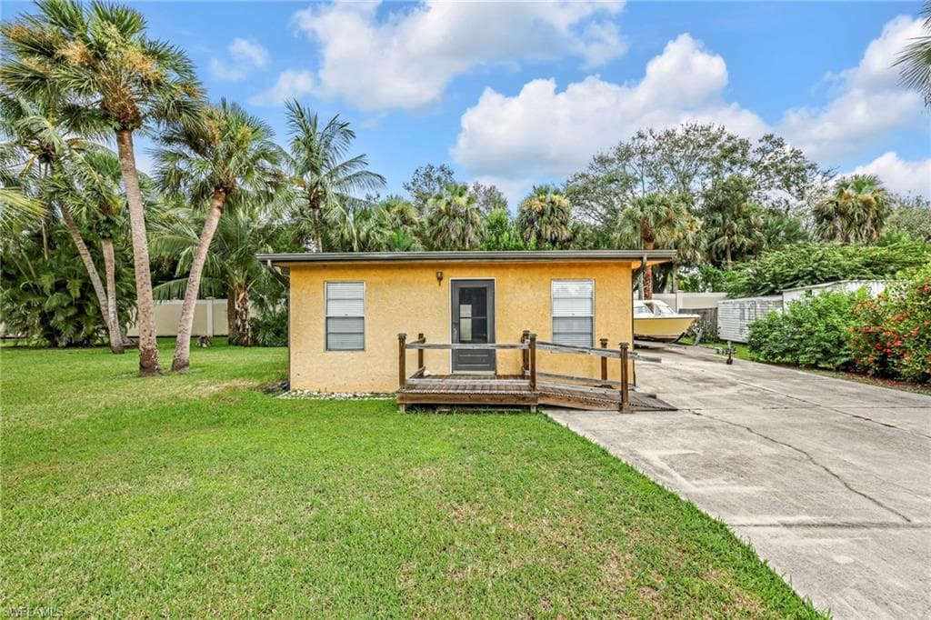 1931 Danford St, Naples, FL 34112-4