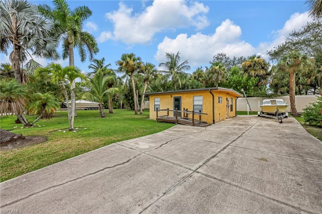 1931 Danford St, Naples, FL 34112-5