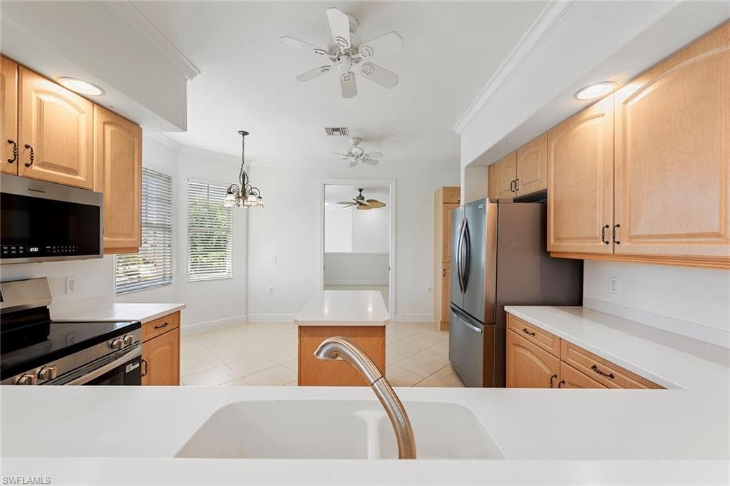 733 Regency Reserve Cir 5404, Naples, FL 34119-10