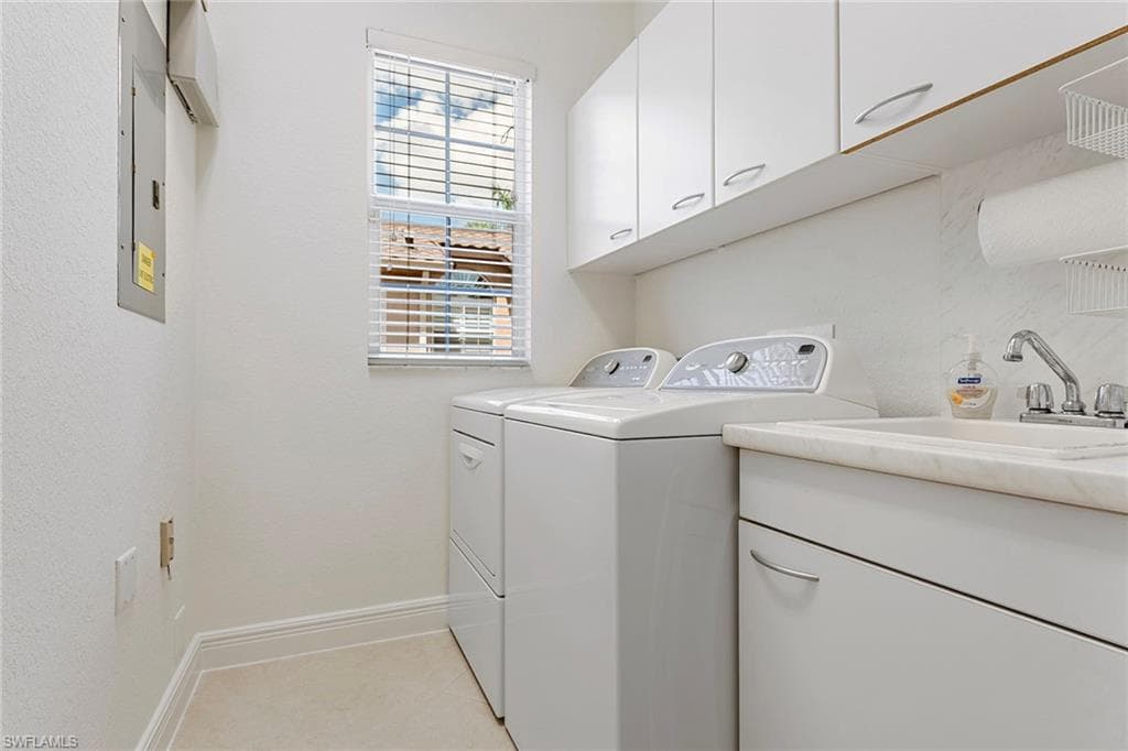 733 Regency Reserve Cir 5404, Naples, FL 34119-15