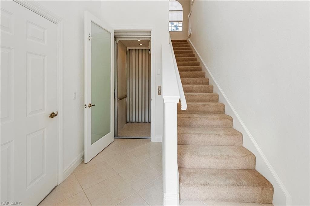733 Regency Reserve Cir 5404, Naples, FL 34119-17