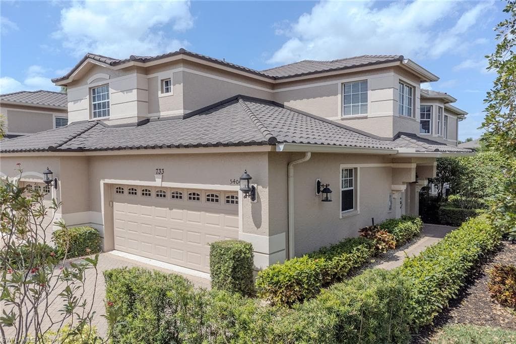 733 Regency Reserve Cir 5404, Naples, FL 34119-21