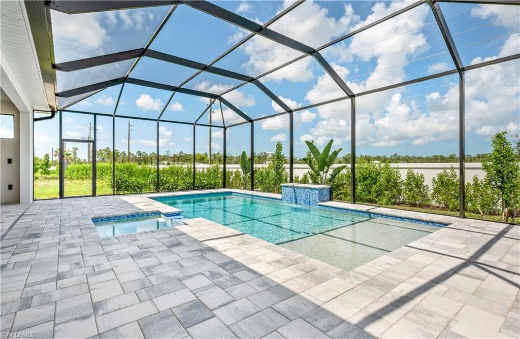 9033 Wisteria Way, Naples, FL 34114-1