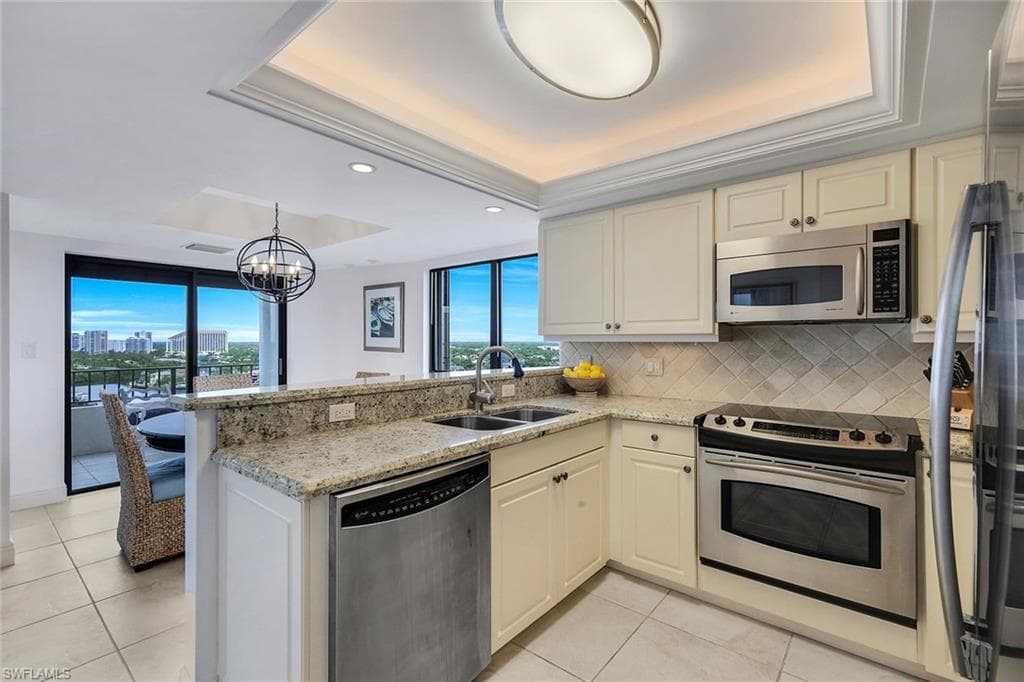 4451 Gulf Shore Blvd N 1605, Naples, FL 34103-8