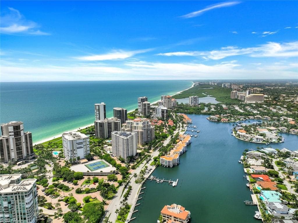 4451 Gulf Shore Blvd N 1605, Naples, FL 34103-25