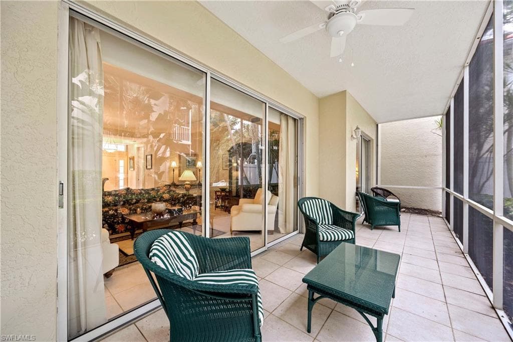 995 6th St S B1, Naples, FL 34102-24