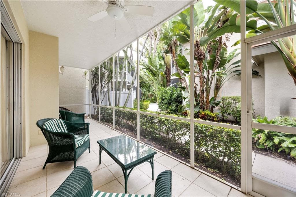 995 6th St S B1, Naples, FL 34102-25