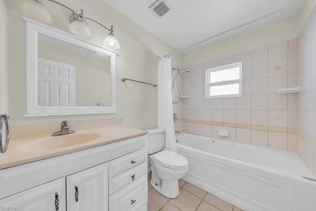 4736 25th Ave SW, Naples, FL 34116-13