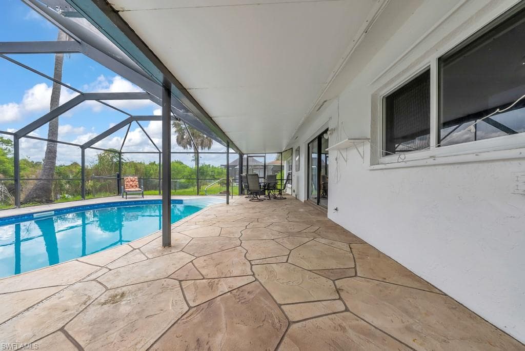 4736 25th Ave SW, Naples, FL 34116-15