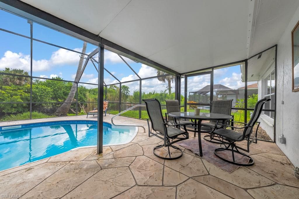 4736 25th Ave SW, Naples, FL 34116-16